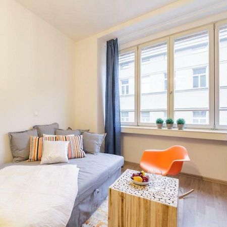 Central Prague Crown Apartments ภายนอก รูปภาพ
