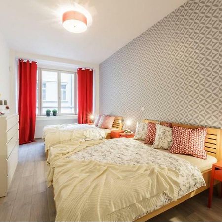 Central Prague Crown Apartments ภายนอก รูปภาพ