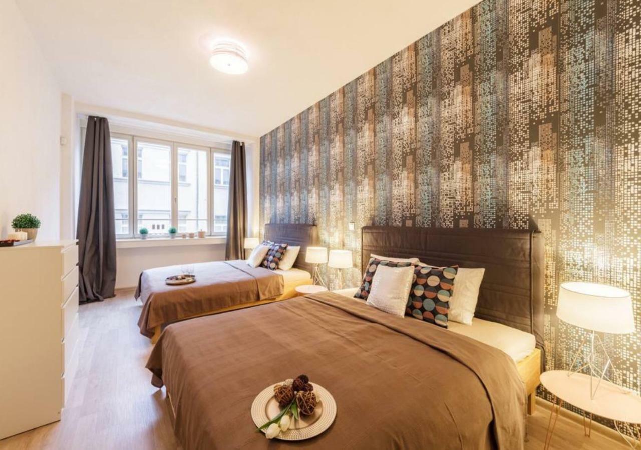Central Prague Crown Apartments ภายนอก รูปภาพ