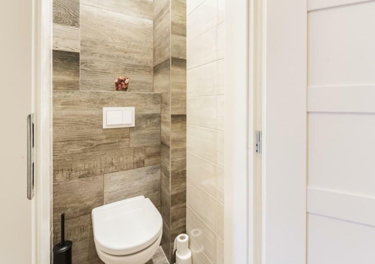 Central Prague Crown Apartments ภายนอก รูปภาพ