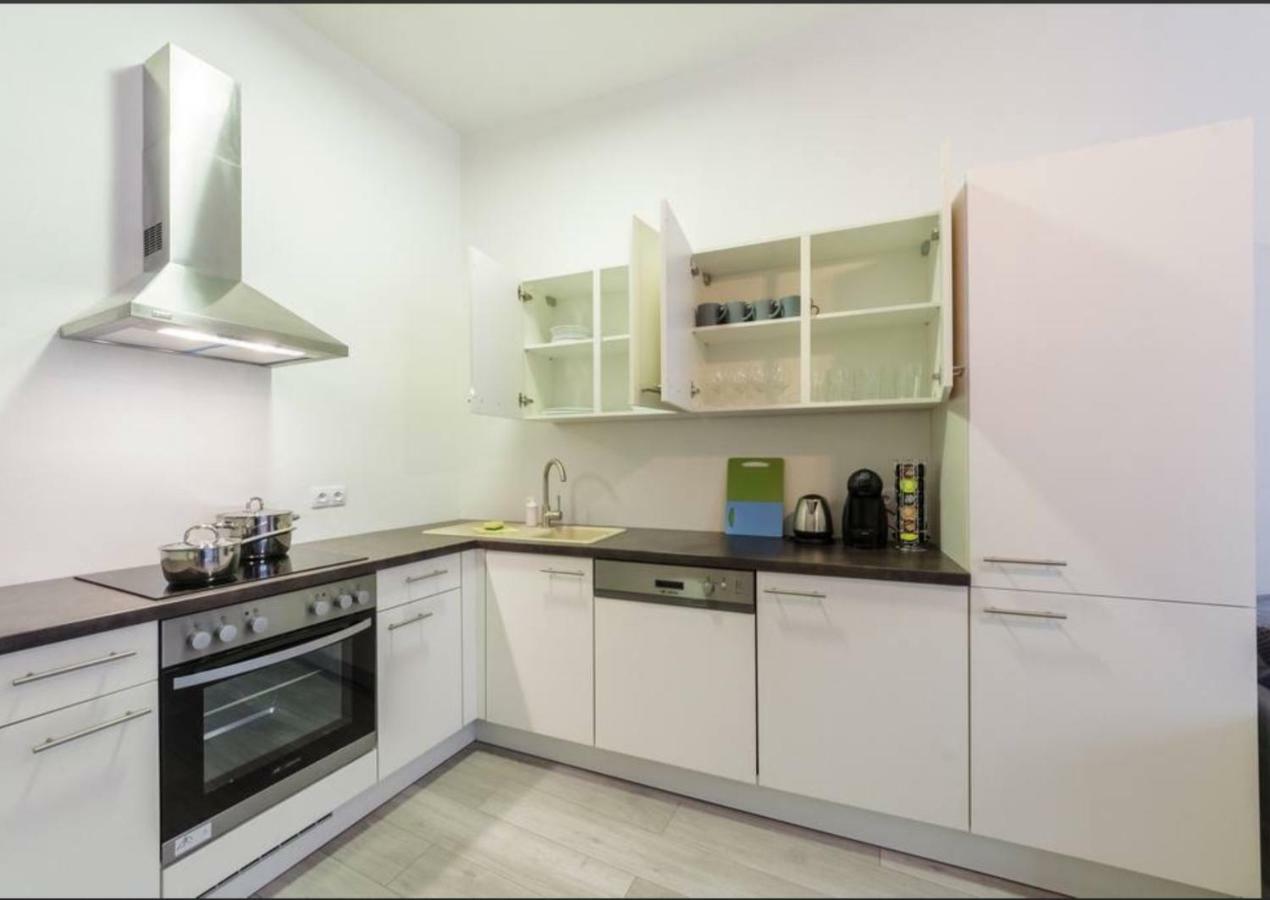 Central Prague Crown Apartments ภายนอก รูปภาพ