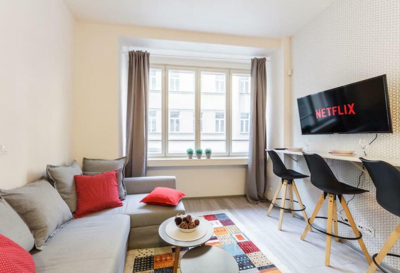 Central Prague Crown Apartments ภายนอก รูปภาพ
