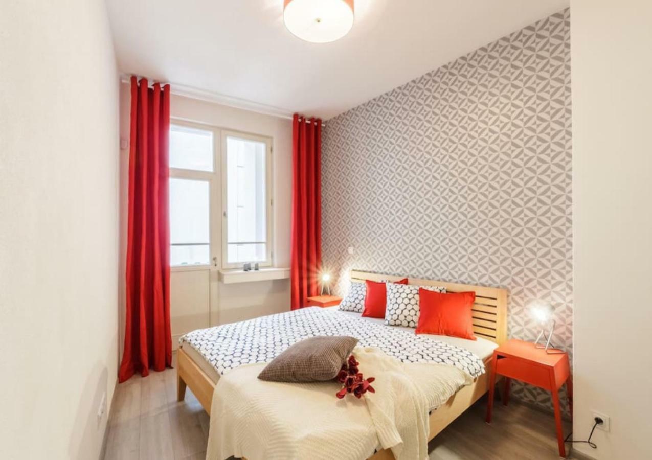 Central Prague Crown Apartments ภายนอก รูปภาพ