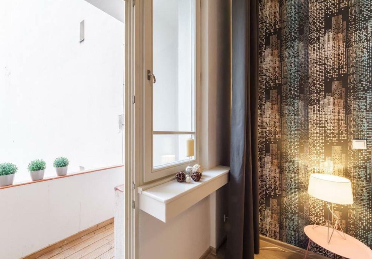 Central Prague Crown Apartments ภายนอก รูปภาพ