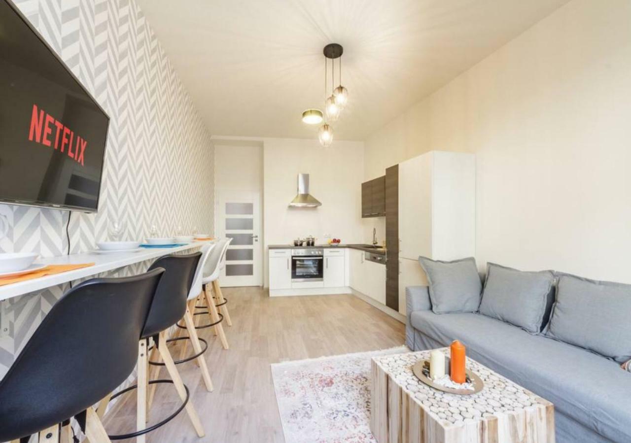 Central Prague Crown Apartments ภายนอก รูปภาพ