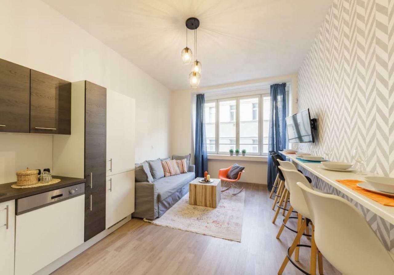 Central Prague Crown Apartments ภายนอก รูปภาพ